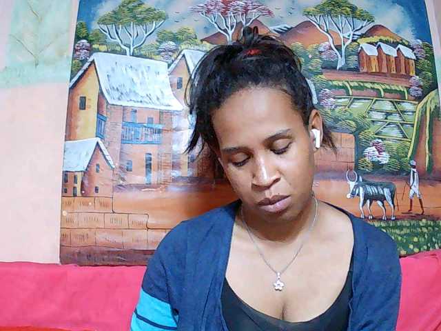 Rsylvia1 live cam on BongaCams