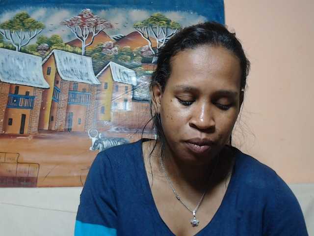 Rsylvia1 live cam on BongaCams