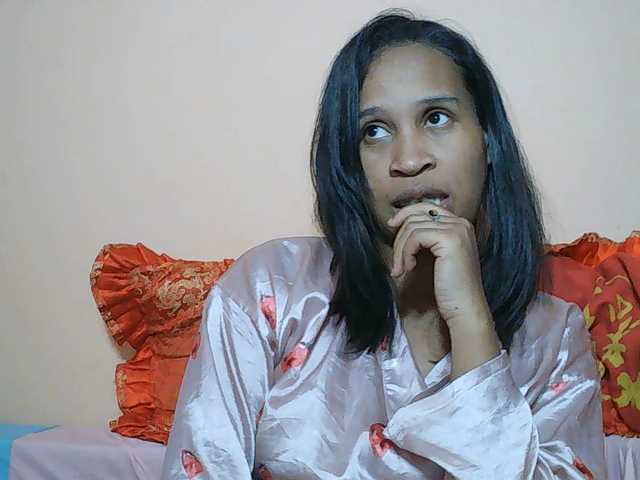 Rsylvia1 live cam on BongaCams