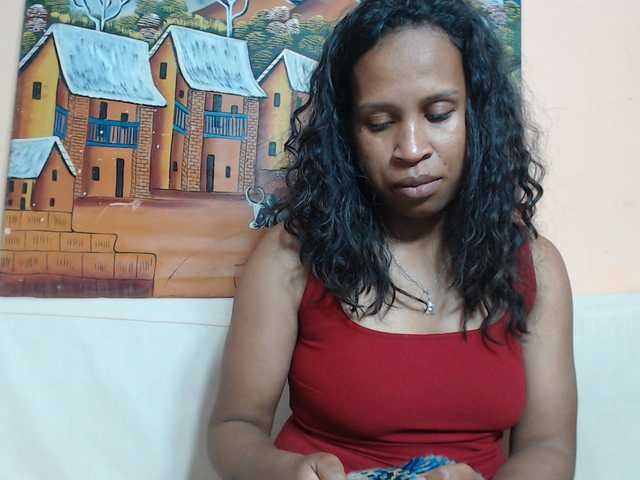 Rsylvia1 live cam on BongaCams