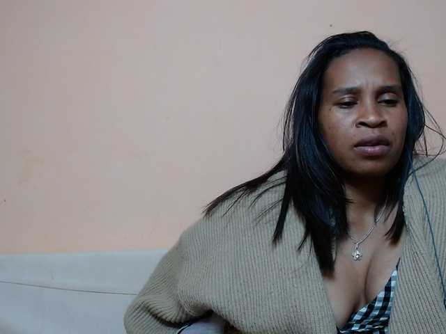 Rsylvia1 live cam on BongaCams