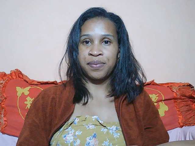 Rsylvia1 live cam on BongaCams