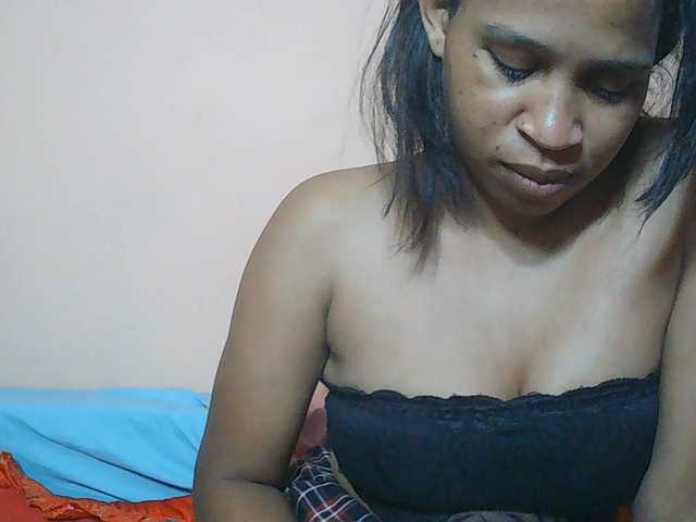 Rsylvia1 live cam on BongaCams
