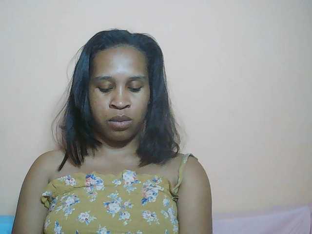 Rsylvia1 live cam on BongaCams