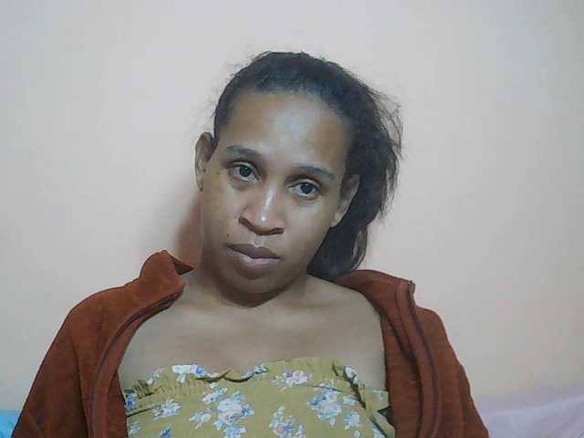 Rsylvia1 live cam on BongaCams