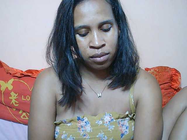 Rsylvia1 live cam on BongaCams