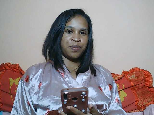 Rsylvia1 live cam on BongaCams