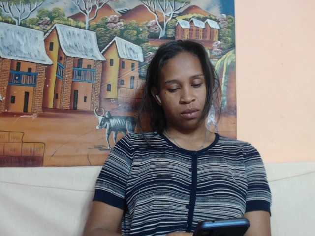 Rsylvia1 live cam preview