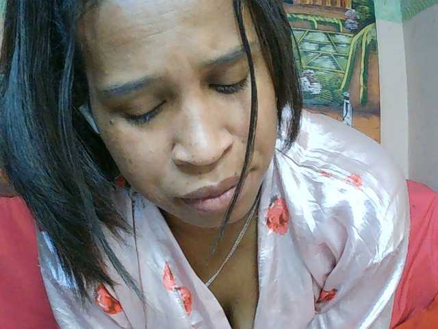 Rsylvia1 live cam on BongaCams