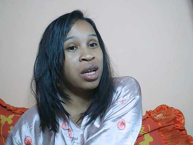 Rsylvia1 live cam on BongaCams