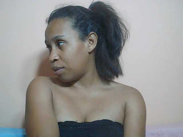 Rsylvia1 live cam on BongaCams
