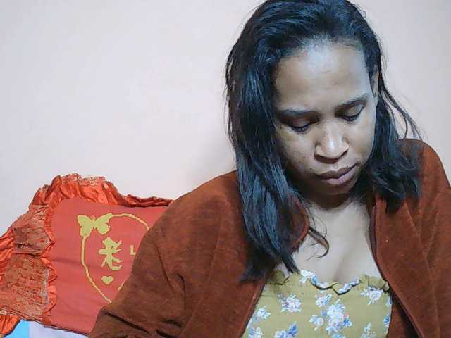 Rsylvia1 live cam on BongaCams