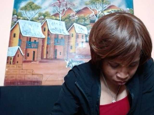 Rsylvia1 live cam on BongaCams