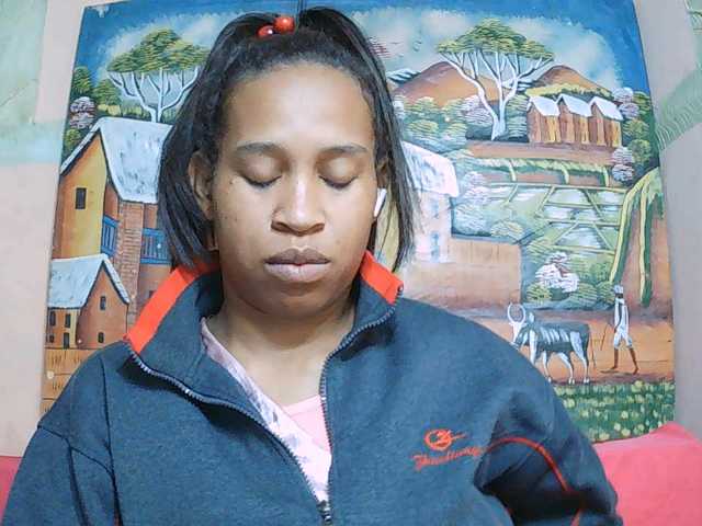 Rsylvia1 live cam on BongaCams