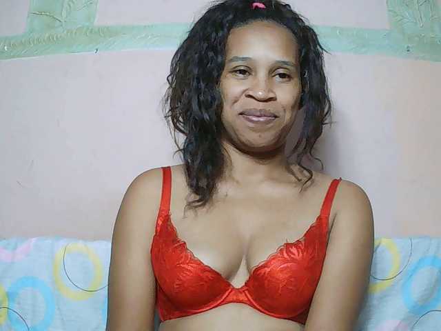 Rsylvia1's BongaCams show and profile
