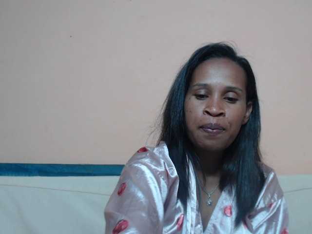 Rsylvia1 live cam on BongaCams