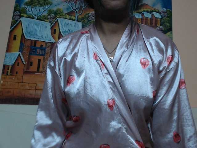 Rsylvia1 live cam on BongaCams