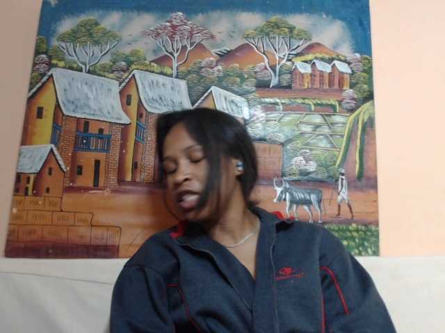 Rsylvia1 live cam on BongaCams