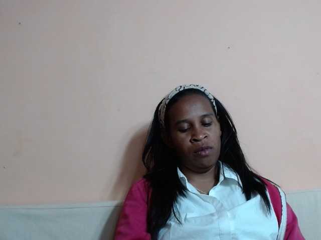 Rsylvia1 live cam on BongaCams