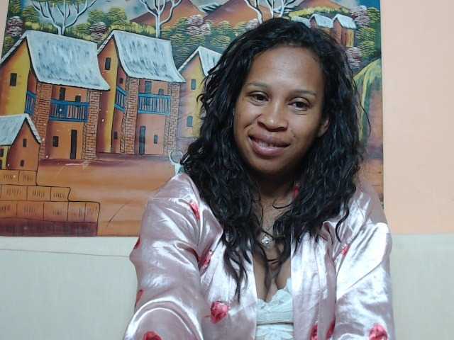 Rsylvia1 live cam on BongaCams