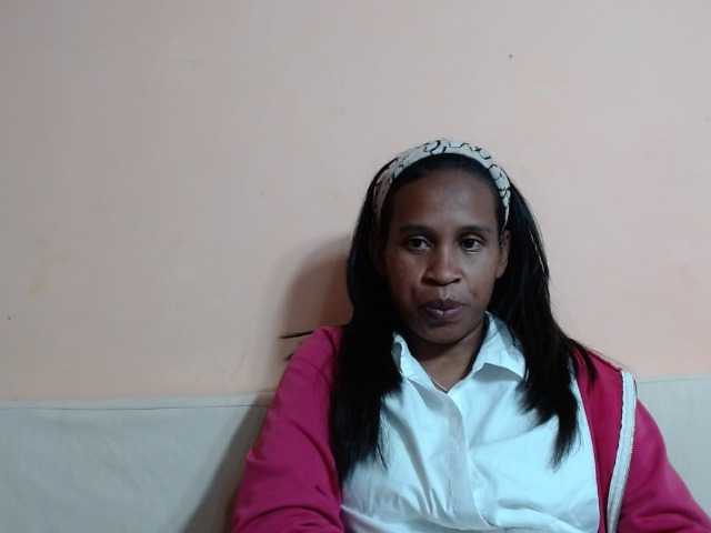 Rsylvia1 live cam on BongaCams