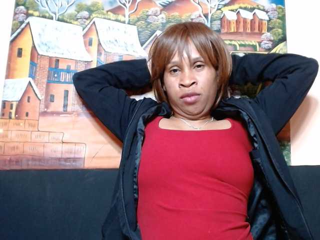 Rsylvia1 live cam on BongaCams