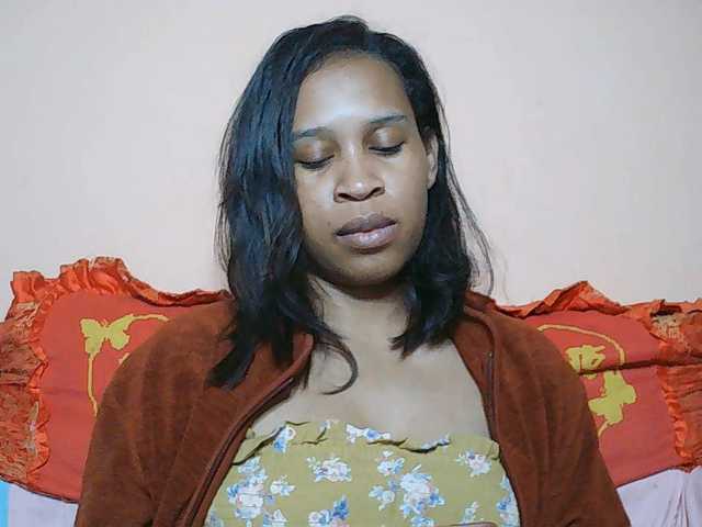Rsylvia1 live cam on BongaCams