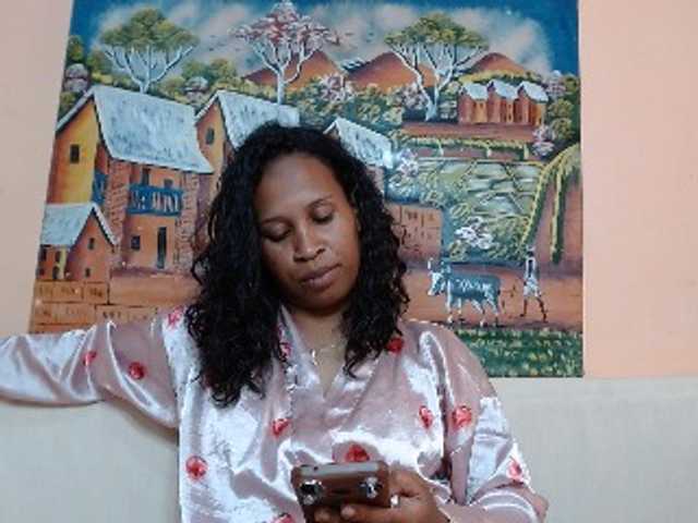 Rsylvia1 live cam preview