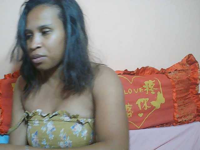 Rsylvia1 live cam on BongaCams