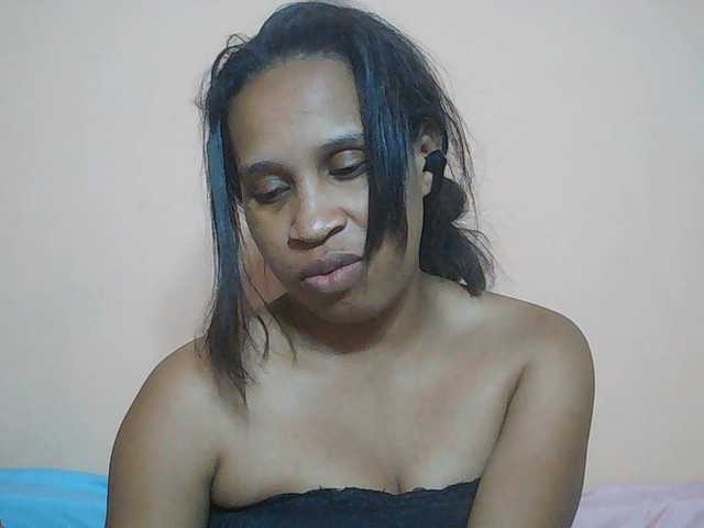 Rsylvia1 live cam on BongaCams