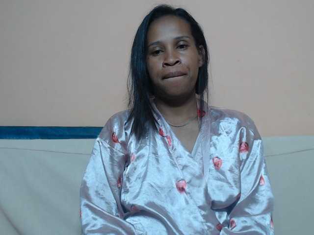 Rsylvia1 live cam on BongaCams
