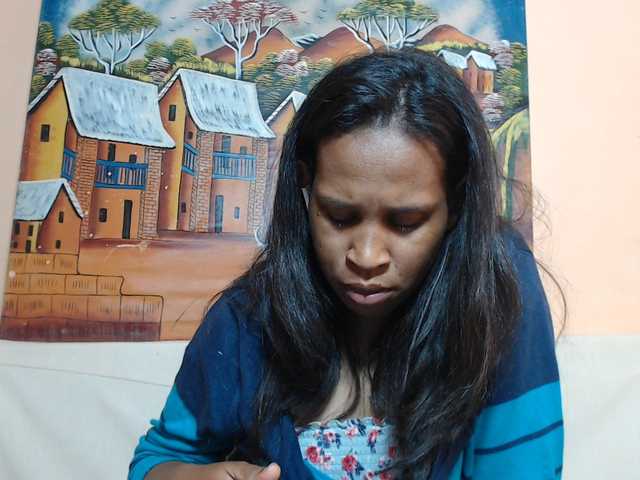 Rsylvia1 live cam on BongaCams