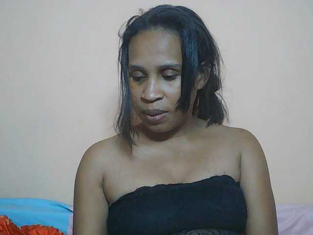 Rsylvia1 live cam on BongaCams