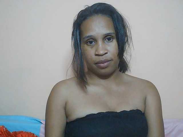Rsylvia1 live cam on BongaCams