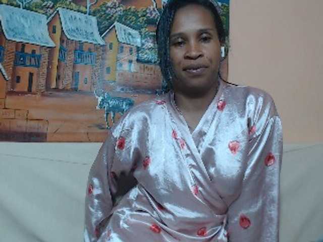 Rsylvia1 live cam on BongaCams