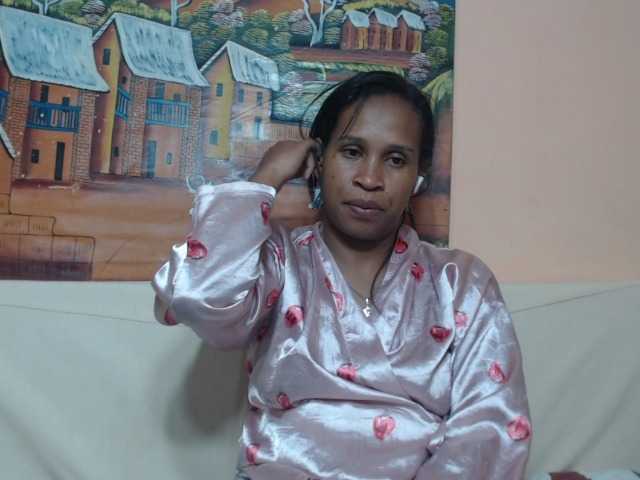Rsylvia1 live cam on BongaCams