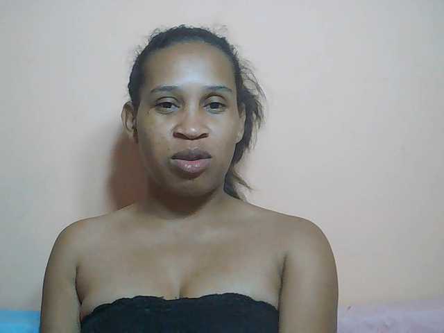 Rsylvia1 live cam on BongaCams