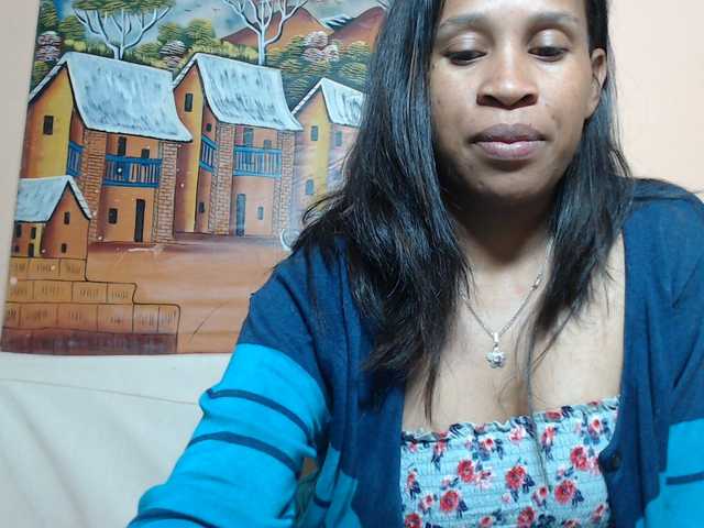 Rsylvia1 live cam on BongaCams