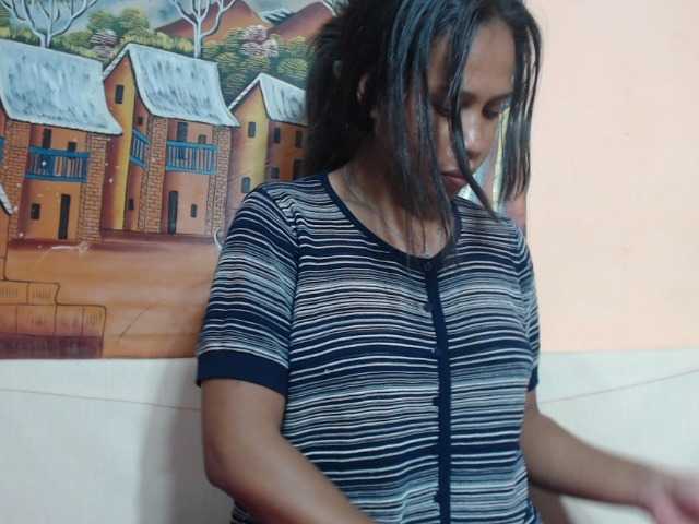 Rsylvia1 live cam on BongaCams