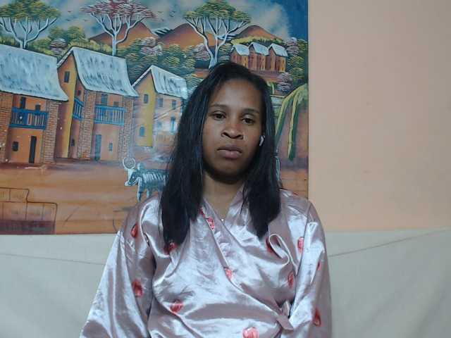 Rsylvia1 live cam on BongaCams