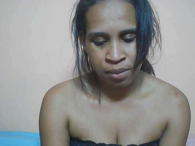 Rsylvia1 live cam on BongaCams