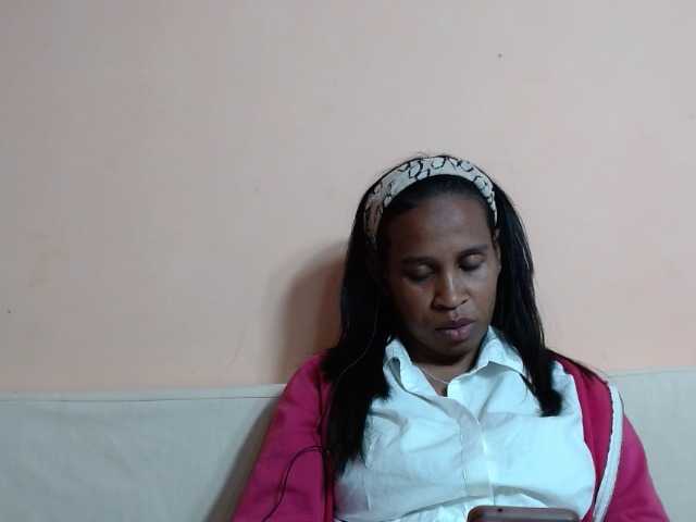 Rsylvia1 live cam on BongaCams