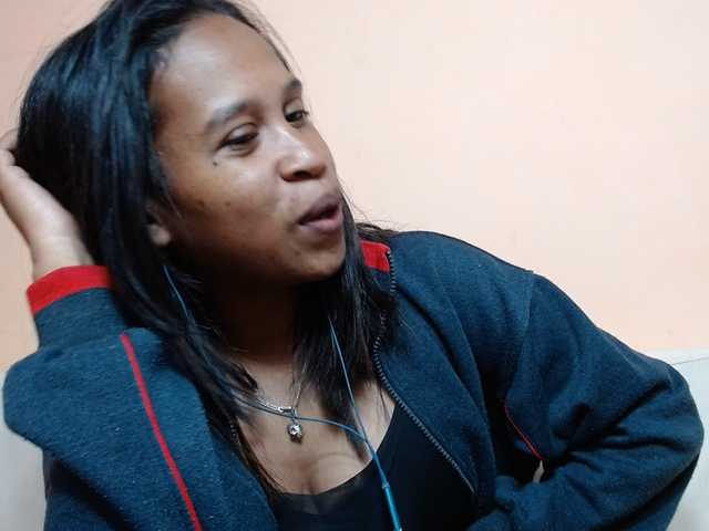 Rsylvia1 live cam on BongaCams