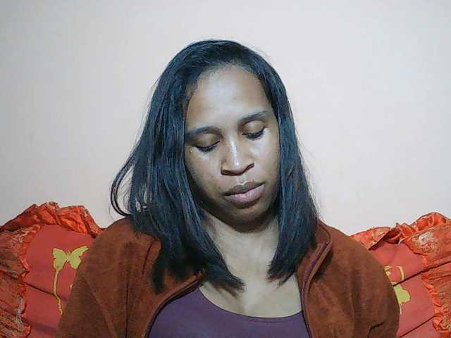 Rsylvia1 live cam on BongaCams