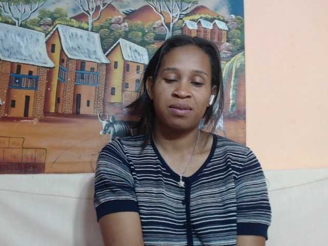 Rsylvia1 live cam preview