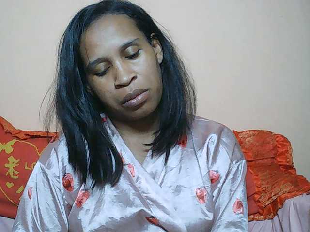 Rsylvia1 live cam on BongaCams