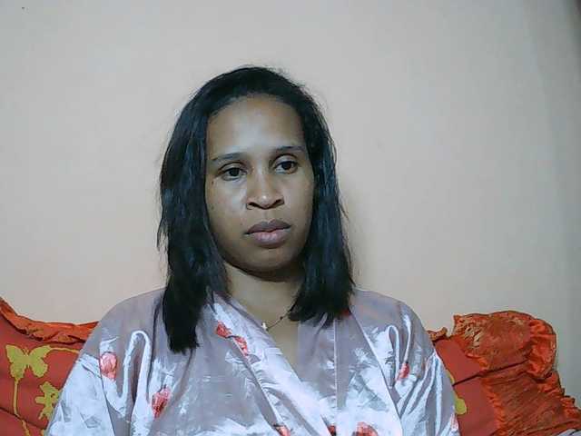 Rsylvia1 live cam on BongaCams