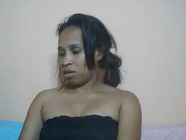 Rsylvia1 live cam on BongaCams