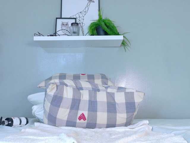 SeleneGibson's BongaCams show and profile