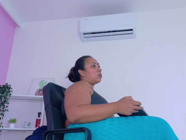 SeleneGibson live cam on BongaCams